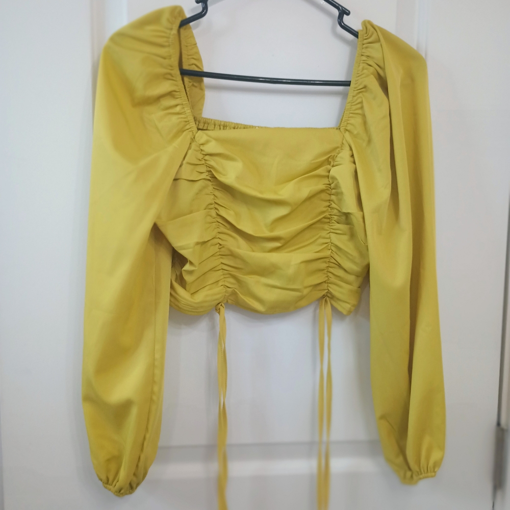 Peach Love California Yellow Ruched Crop Top